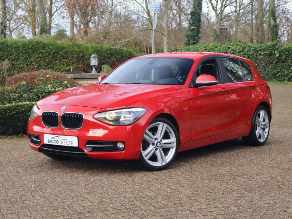 BMW 1 Serie 116i M-Sport 136pk 18"/Sportchass/Stoelverw/Bluetooth (2014)