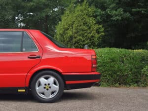 Lancia Thema 8.32 in unieke kleur Ferrari Rosso Corsa (1988), foto 5