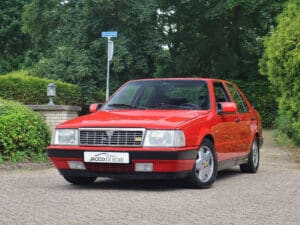 Lancia Thema 8.32 in unieke kleur Ferrari Rosso Corsa (1988), foto 17