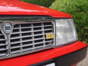Lancia Thema 8.32 in unieke kleur Ferrari Rosso Corsa (1988), foto 21