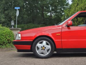 Lancia Thema 8.32 in unieke kleur Ferrari Rosso Corsa (1988), foto 35