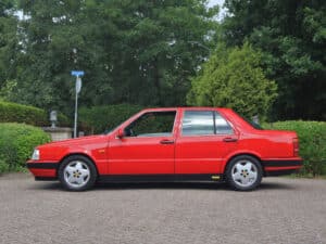 Lancia Thema 8.32 in unieke kleur Ferrari Rosso Corsa (1988), foto 36