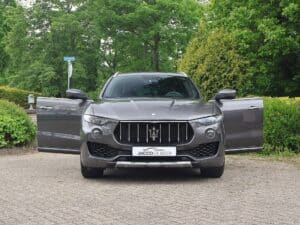 Maserati Levante 3.0 V6 S AWD GranSport 430pk Alcantara hemel/Bower-Wilkins/Carbon (2017), foto 2