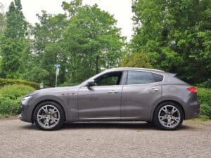 Maserati Levante 3.0 V6 S AWD GranSport 430pk Alcantara hemel/Bower-Wilkins/Carbon (2017), foto 20