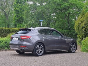 Maserati Levante 3.0 V6 S AWD GranSport 430pk Alcantara hemel/Bower-Wilkins/Carbon (2017), foto 25