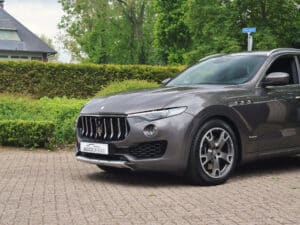 Maserati Levante 3.0 V6 S AWD GranSport 430pk Alcantara hemel/Bower-Wilkins/Carbon (2017), foto 3
