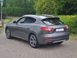 Maserati Levante 3.0 V6 S AWD GranSport 430pk Alcantara hemel/Bower-Wilkins/Carbon (2017), foto 42