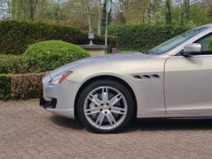 Maserati Quattroporte 3.8 V8 GTS (2013), foto 11